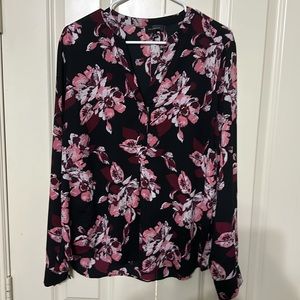 The Limited XL floral button down blouse